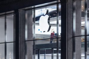 Apple increases pressure on supply chain to decarbonise